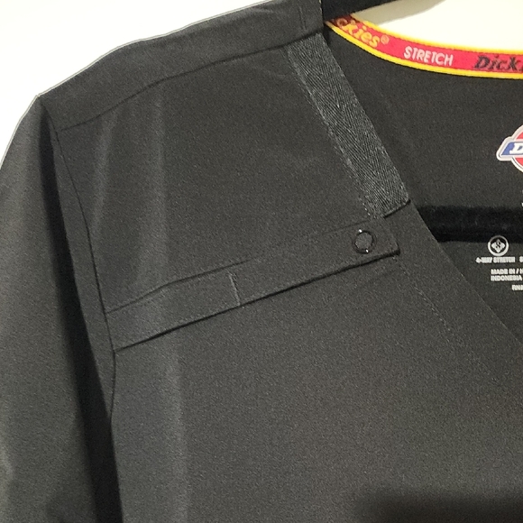 Dickies Women's V-neck Black Scrub Shirt With Two Front Pockets And Pen Pocket - Picture 9 of 9